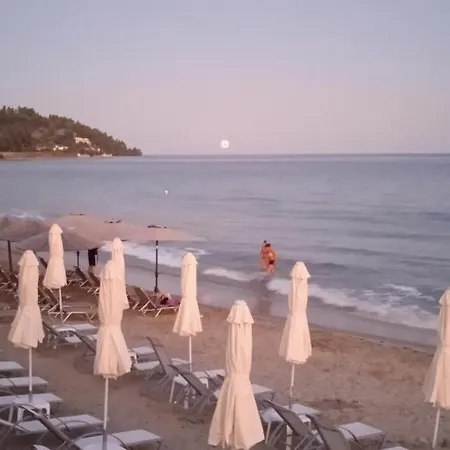 Lemonishouse By The Sea 2 מלון 3*