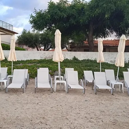 Lemonishouse By The Sea 2 *
